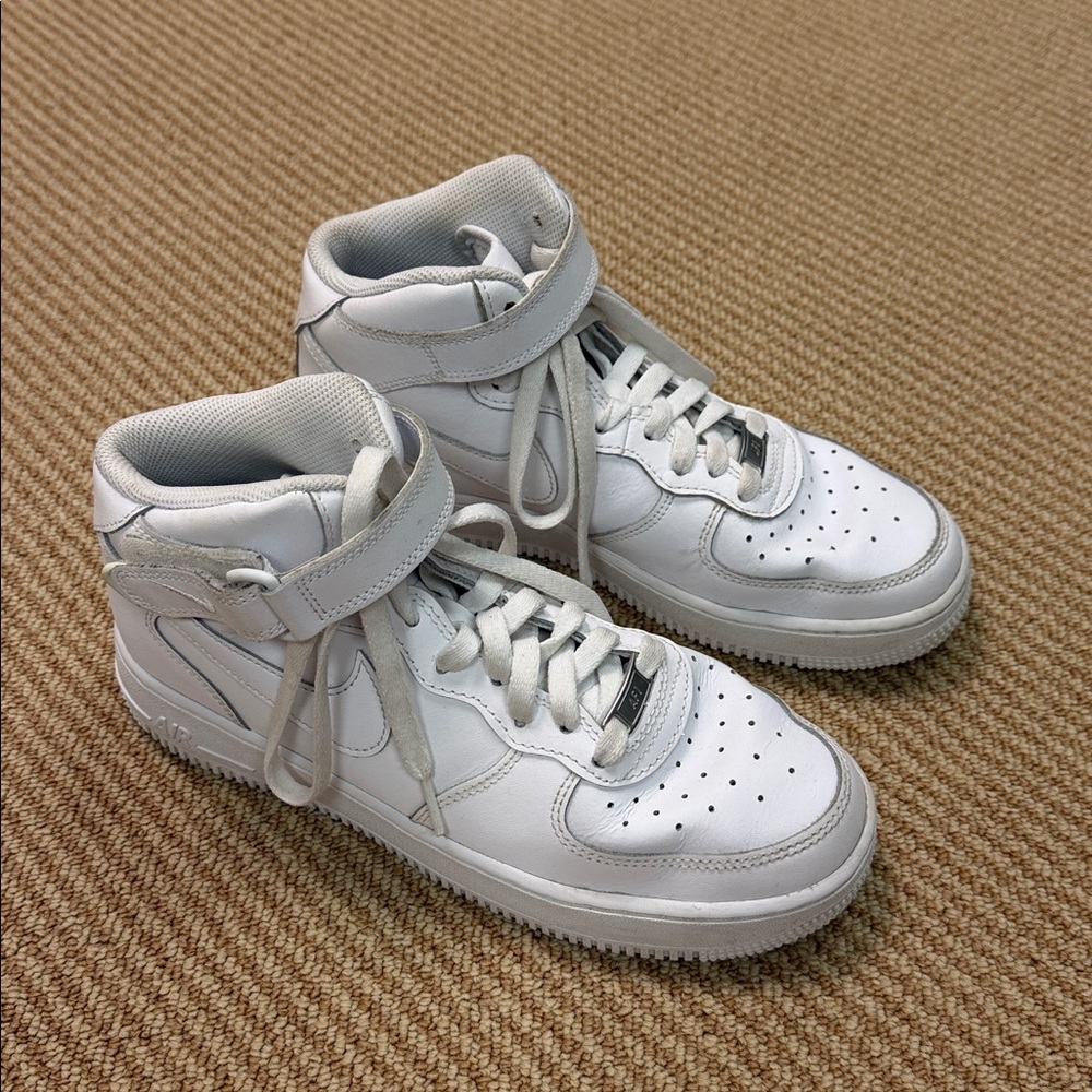 Nike Air Force 1 Mid